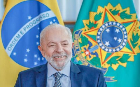 Lula chega ao Ibama em Brasília para reunião sobre incêndios em SP