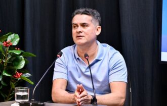 Prefeito descarta construção de metrô de superfície em Manaus