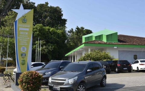Homem é preso por chantagear e divulgar imagens íntimas da ex-companheira