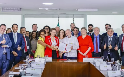 Lula sanciona lei com novas regras para concursos públicos