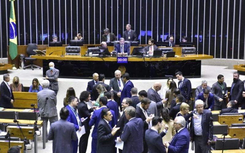 Câmara aprova urgência para desoneração da folha de pagamento