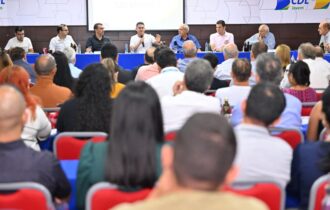 Centro de Manaus, novo mandato, David Almeida, construção de moradias, fomento turístico, disseminação de festival, ações de asfalto, AM1