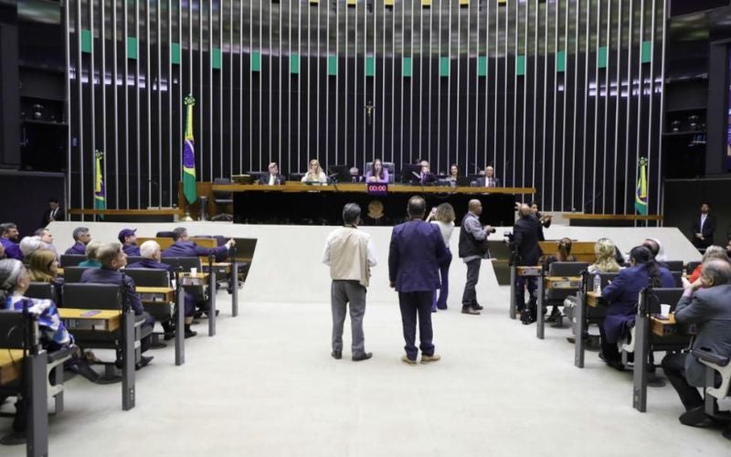 X: Bancada do Amazonas evita comentar briga entre STF e Elon Musk