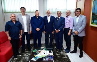 Dia do Auditor Fiscal é celebrado com palestras e homenagens, no Sindifisco-AM
