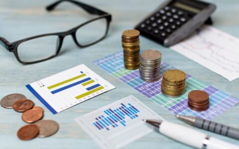 Endividamento das famílias fica em 47,9% em julho, afirma BC