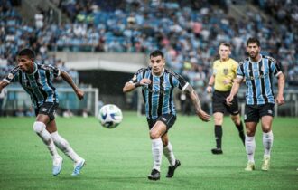 Grêmio sofre dois gols e amarga derrota em volta à Arena