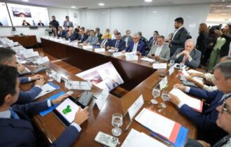 Em Brasília, Wilson Lima cobra cooperação nacional no enfrentamento à estiagem