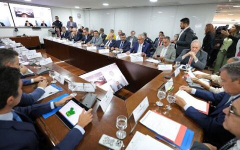 Em Brasília, Wilson Lima cobra cooperação nacional no enfrentamento à estiagem