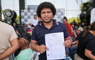 Governo do Amazonas reassenta 108 famílias das comunidades da Sharp e Manaus 2000