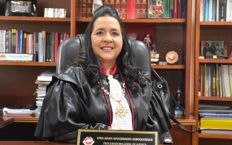 Promotora Leda Mara é nomeada procuradora-geral de Justiça do MPAM