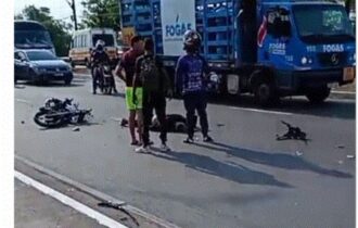 Motociclista morre esmagado por carreta na zona sul de Manaus