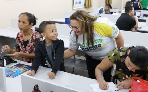 Governo Presente: Secretaria de Educação auxilia jovens e adultos a concluírem os estudos