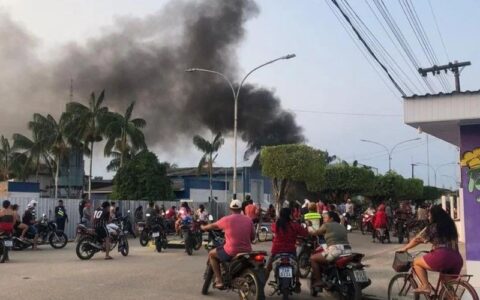 Moradores protestam com foguetório e buzinaço falta de energia em Codajás
