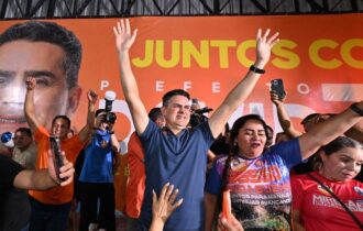 Preferência de manauaras por gestão David Almeida cresce à medida que eleições se aproximam