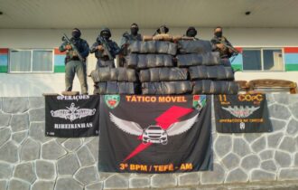 SSP-AM apreende 362 kg de drogas após confronto com narcotraficantes no rio Solimões