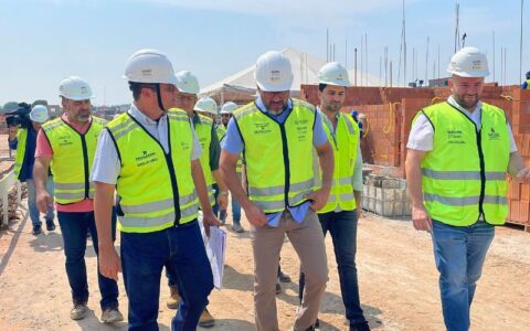 Wilson Lima vistoria obras do Prosamin+ na zona Leste de Manaus