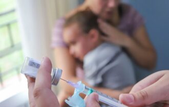 Campanha de vacinação contra a gripe começa nesta segunda
