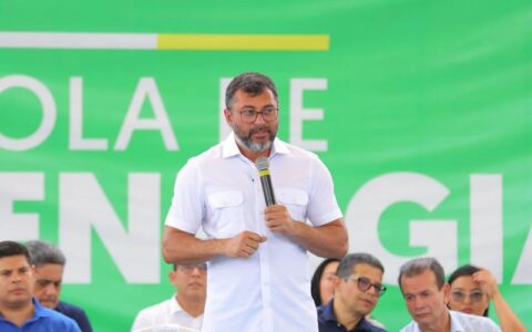 Wilson Lima anuncia valores e data do pagamento do abono do Fundeb para servidores da Educação