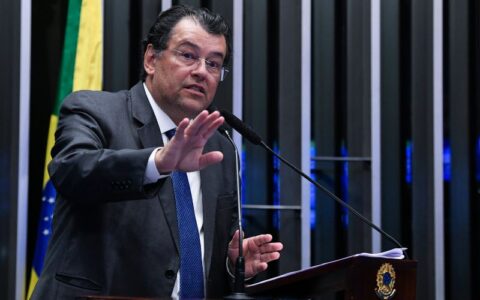 PF indicia Eduardo Braga por suposto envolvimento em esquema de corrupção