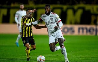 Flamengo empata com Peñarol e dá adeus à Libertadores