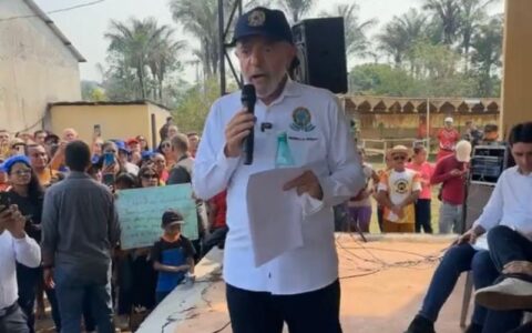 BR-319: Lula defende Marina dos ataques de políticos do Amazonas