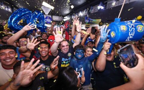 Cidade firma compromisso com a juventude em evento com mais de 5 mil jovens