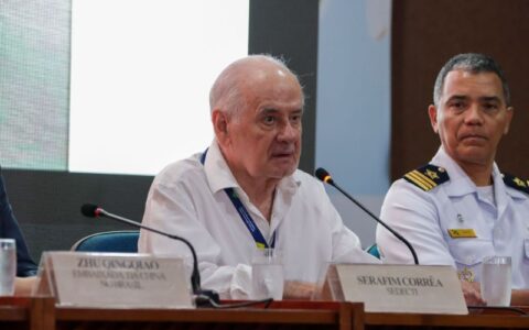 Secretário da Sedecti alinha parceria com operadores do Porto de Chancay
