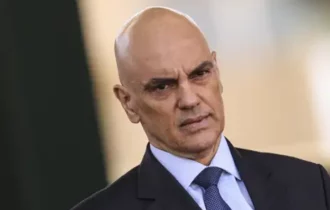 Moraes pede novos documentos para comprovar reativação do X no país