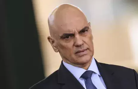 Moraes rejeita pedido de Bolsonaro para entregar defesa em 83 dias
