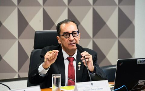 Exame anual de proficiência em Libras está na pauta da CAS