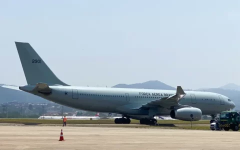 aeronave-pousa-em-beirute-para