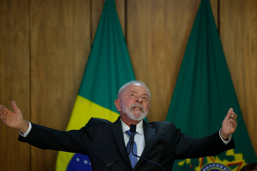 aviao-de-lula-tem-problema-tec