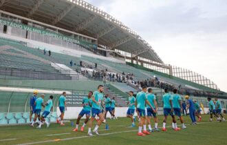 brasil-enfrenta-selecao-peruan