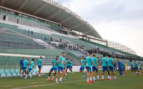 brasil-enfrenta-selecao-peruan