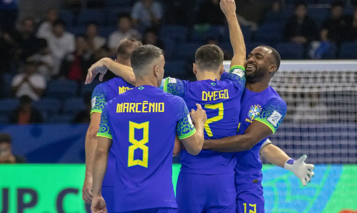 brasil-garante-vaga-na-final-d