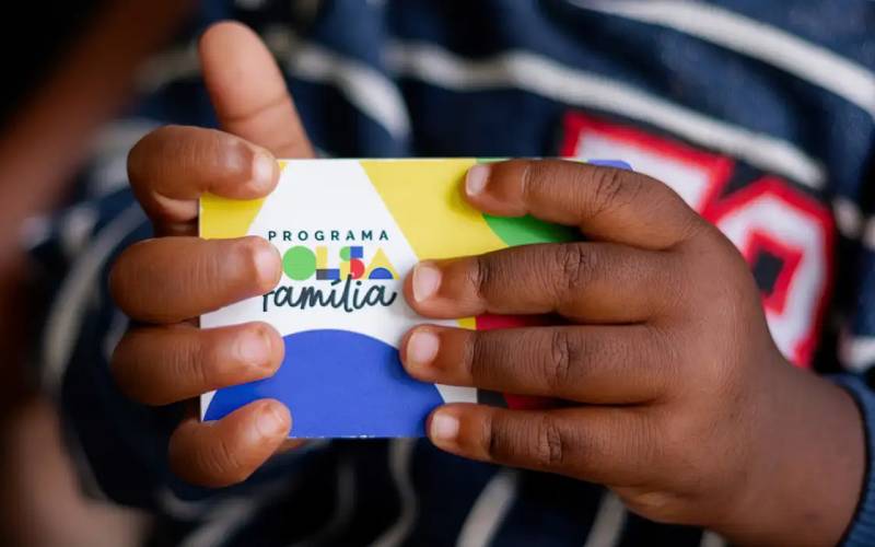 (Foto: Lyon Santos/ MDS) Caixa paga Bolsa Família a beneficiários com NIS de final 9