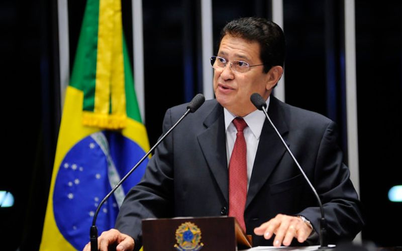Presidente do PL no Amazonas já foi ministro do presidente Lula