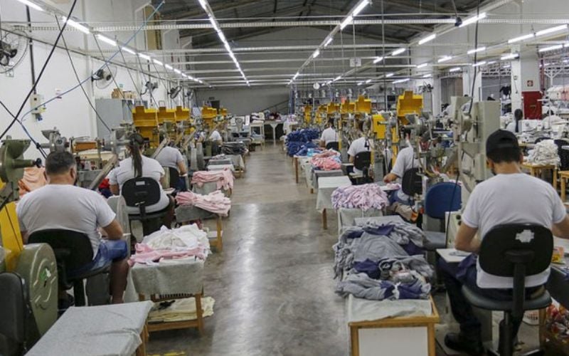 Desocupação cai para 6,4% e registra segunda menor taxa da série histórica