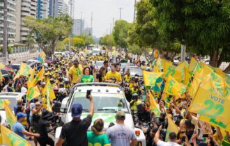 Motocarreata encerra campanha de Capitão Alberto Neto e a Professora Maria do Carmo