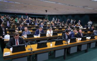 pl-da-anistia-34-deputados-vao