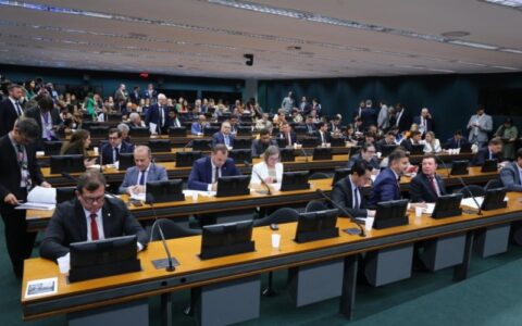 pl-da-anistia-34-deputados-vao