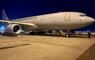 Voo da FAB para repatriação de brasileiros decola de Lisboa