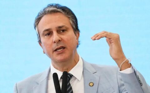 ministro-diz-que-pe-de-meia-im