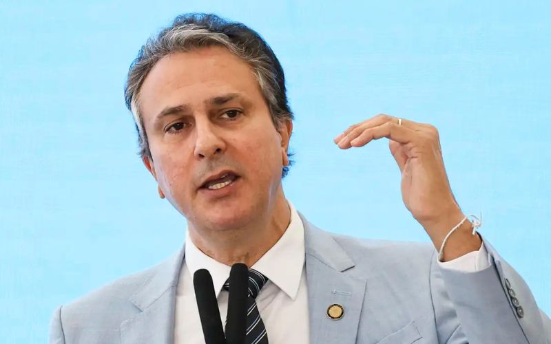 ministro-diz-que-pe-de-meia-im
