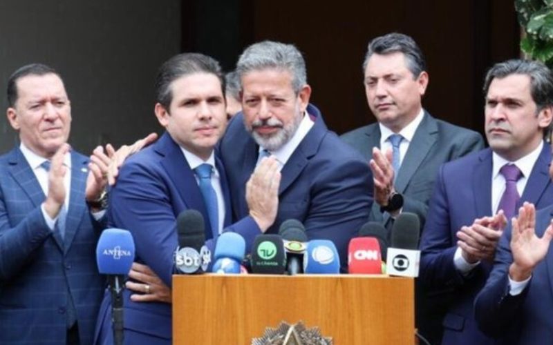 PL, PT e MDB fecham apoio a Motta, candidato de Arthur Lira na Câmara