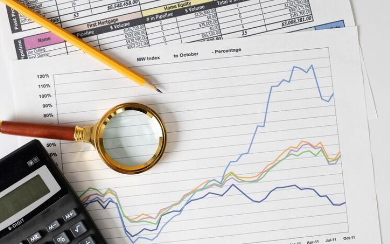 tres-economistas-vencem-premio