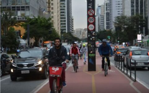 febraban-para-72-da-populacao-
