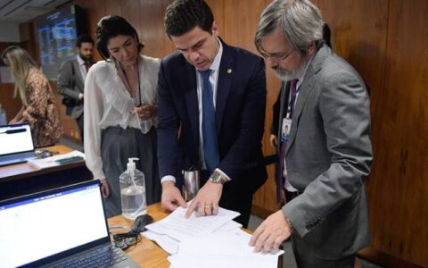 Projeto permite gravação, pelas partes, de audiências em processo penal