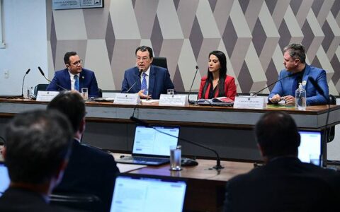 reforma-tributaria-debatedores
