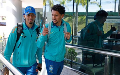 selecao-desembarca-em-salvador
